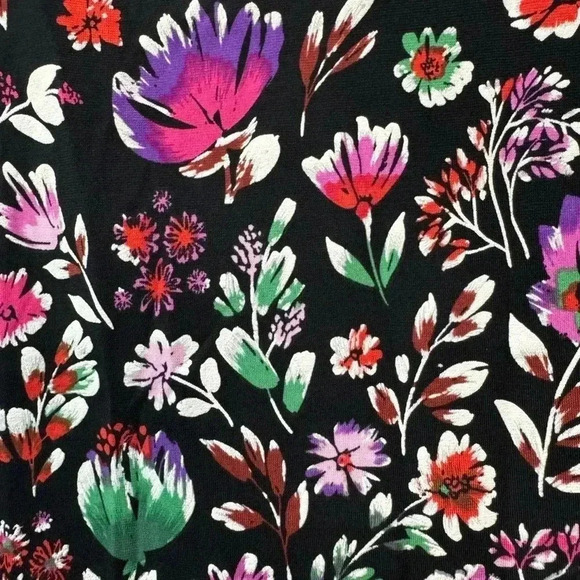 Floral Print Sleeveless Blouse by Design - Size M & XL - Picture 3 of 12